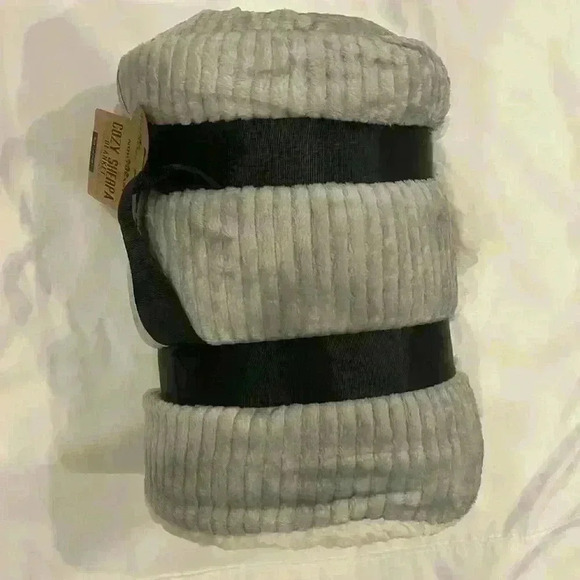 Northeast Outfitters Cozy Cabin Ribbed Sherpa Blanket - Picture 1 of 2